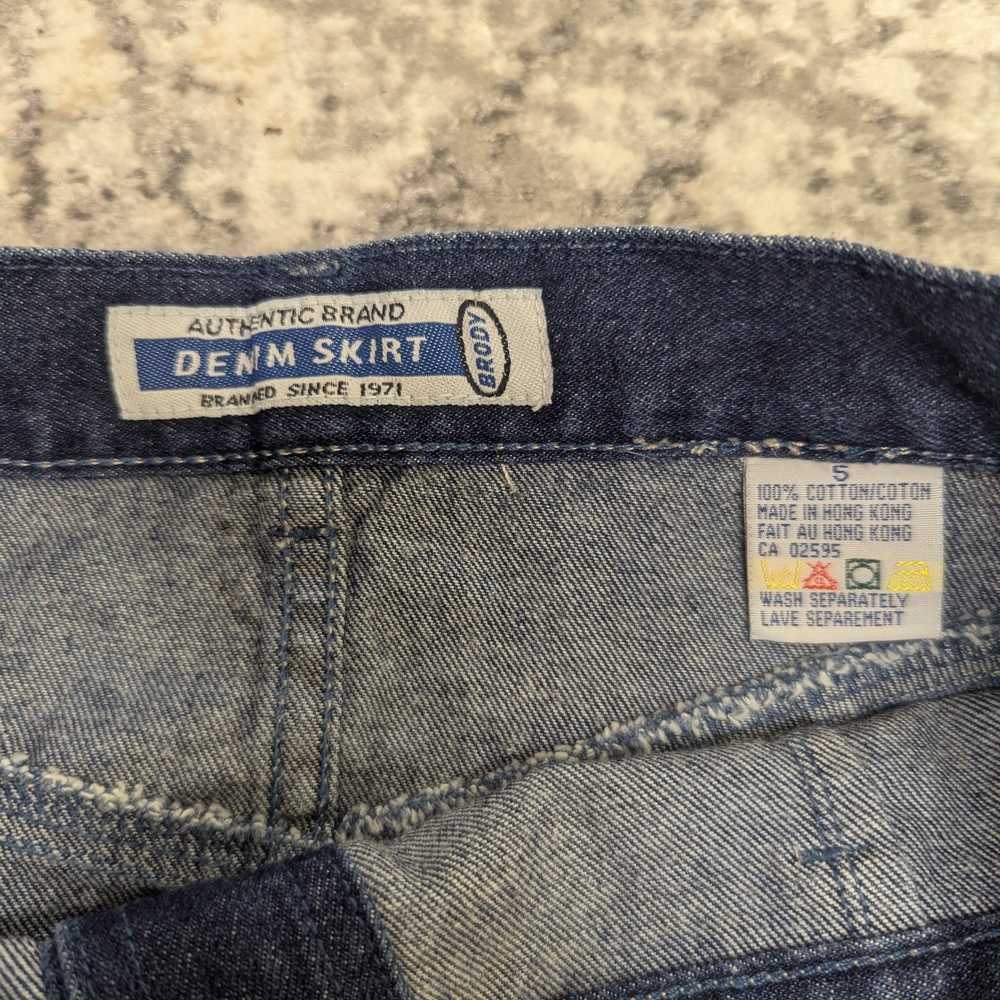 Vintage Brody Denim Button-Front Skirt - Picture 3 of 4